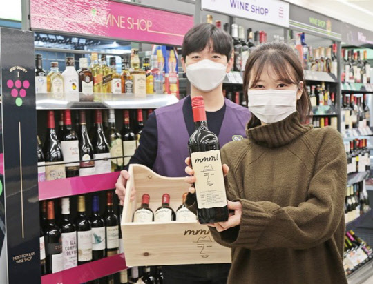 CU가 PB와인 '음!'을 론칭한다. <BGF리테일 제공>